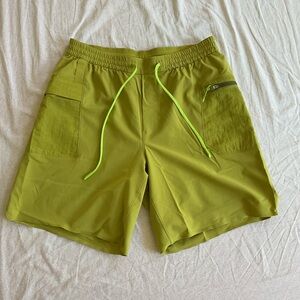 Lululemon water repellent hiking Shorts 8” with Neon Drawstring. NWT